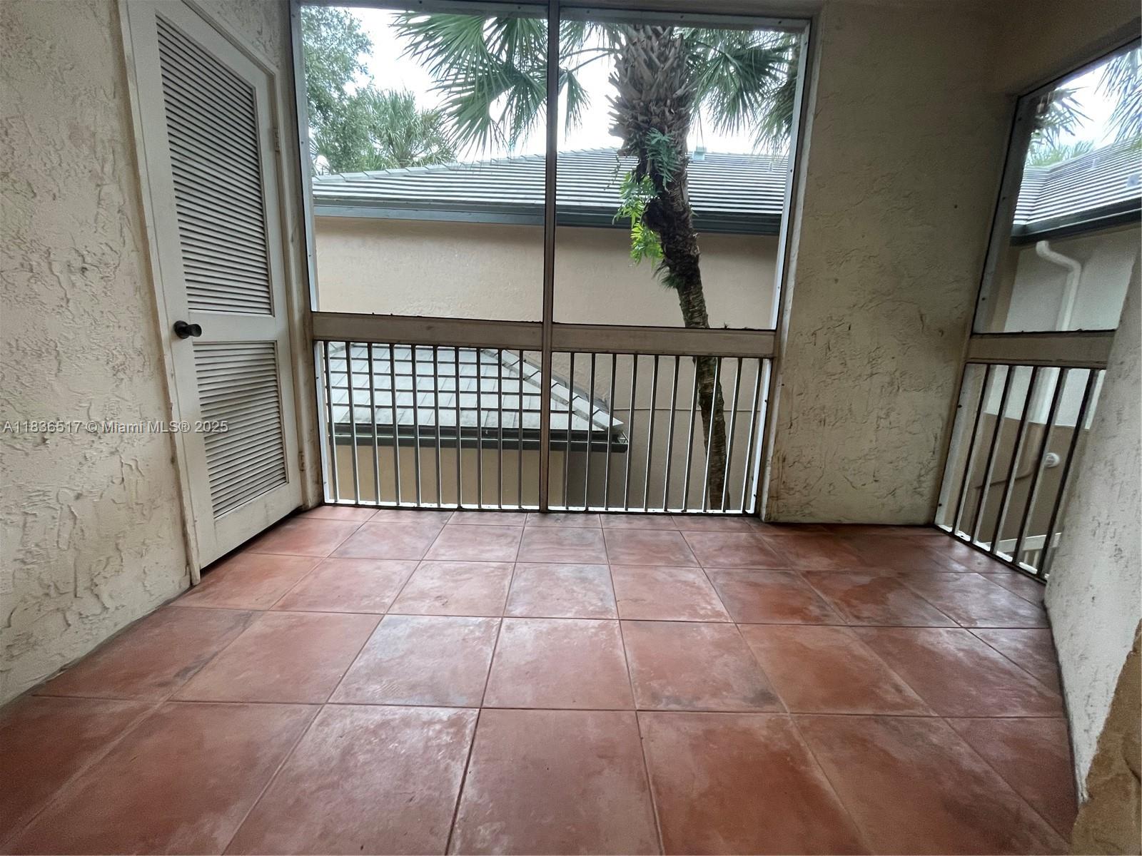 9755 Westview Dr 1223