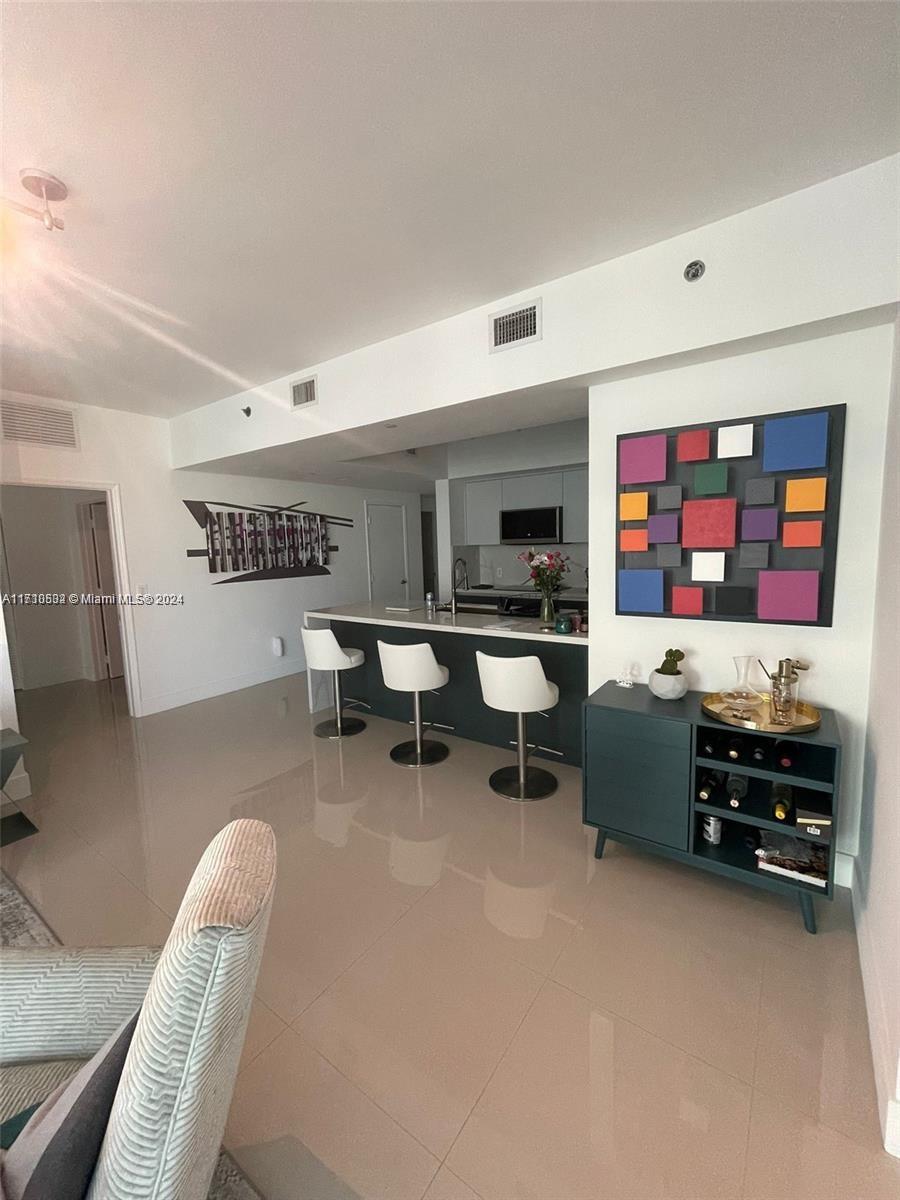Property for Sale at 950 Brickell Bay Dr 1210, Miami, Broward County, Florida - Bedrooms: 2 
Bathrooms: 3  - $800,000