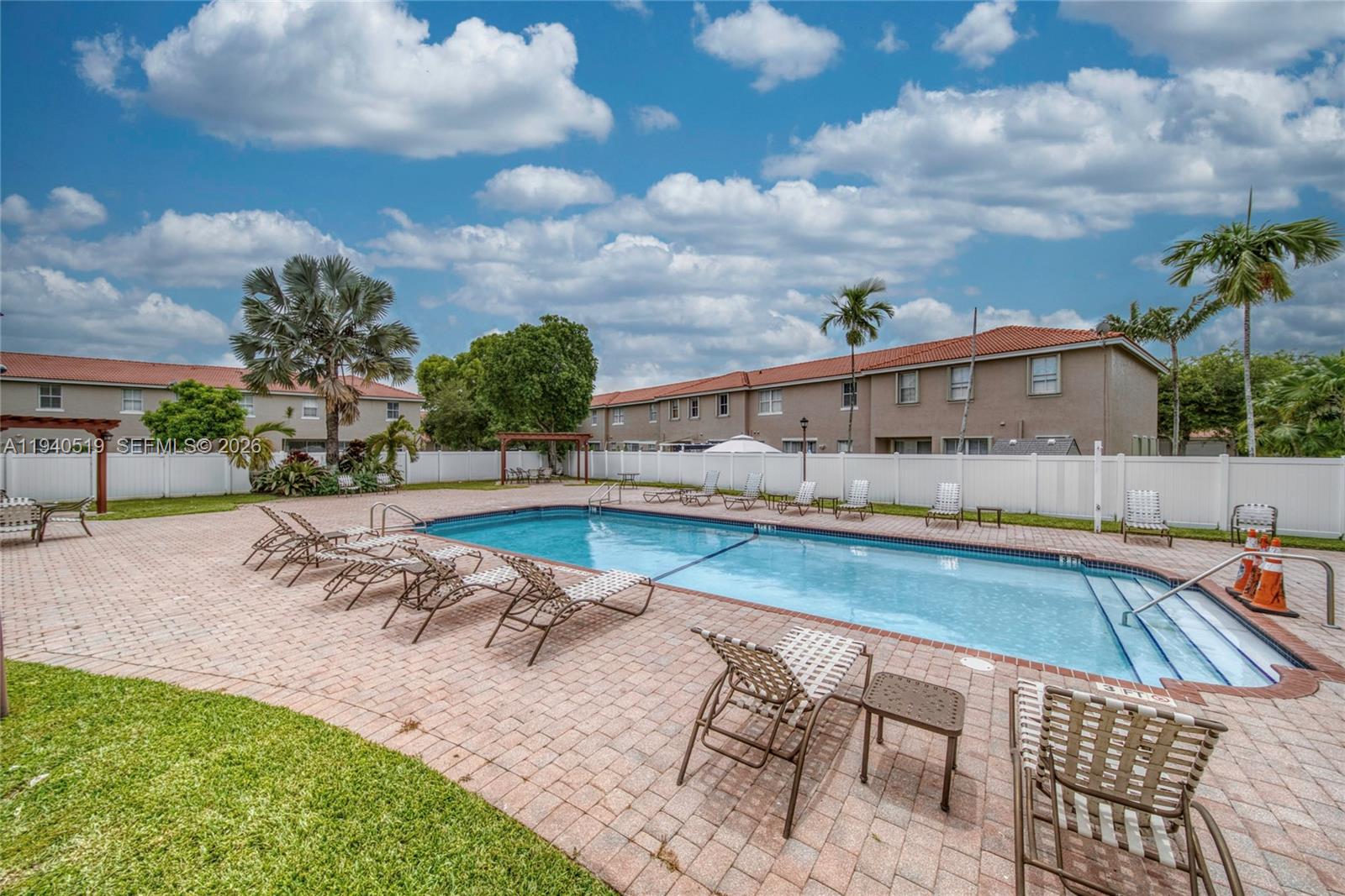 RIVERSIDE AT BISC NATL PK - Residential