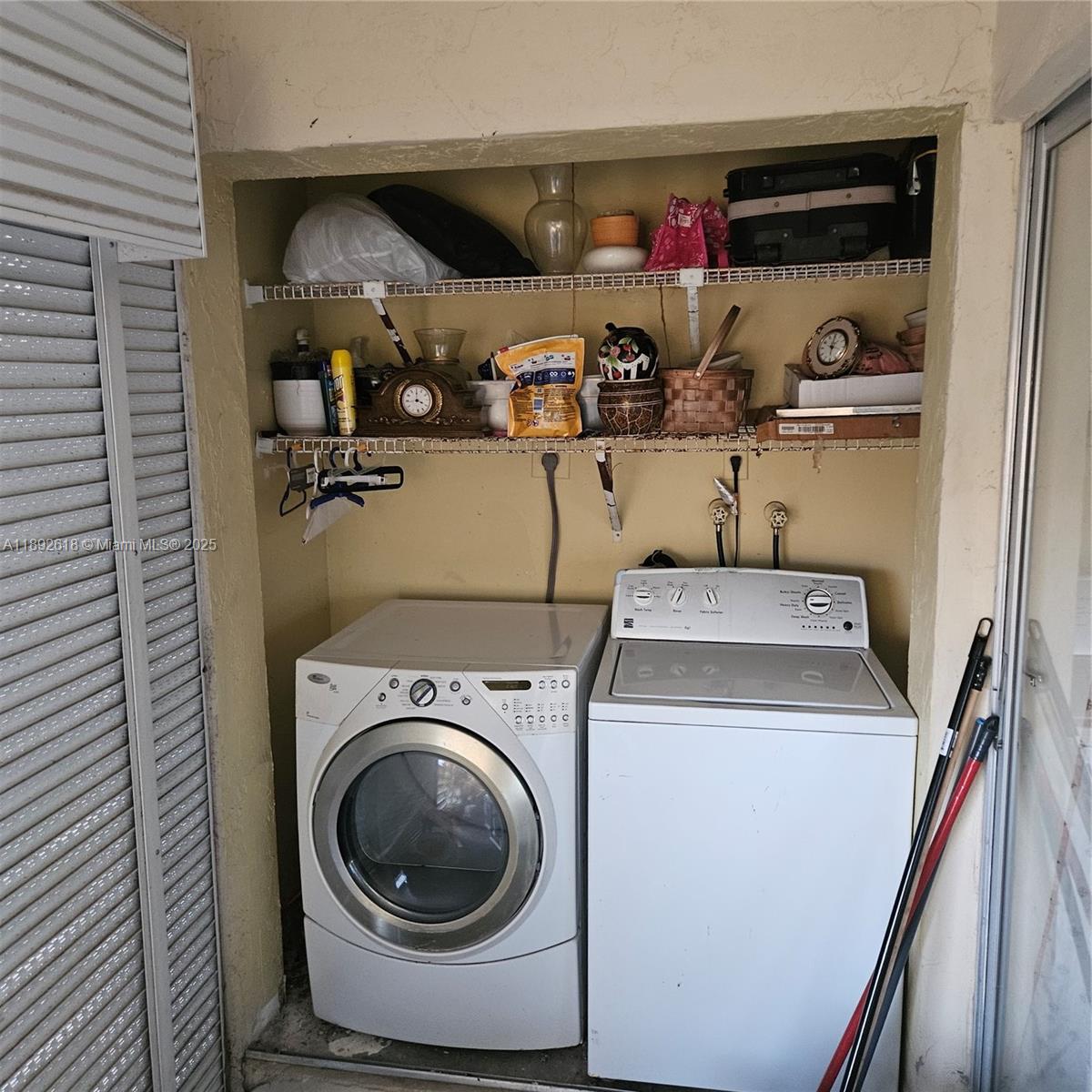 LAS VISTAS - Residential