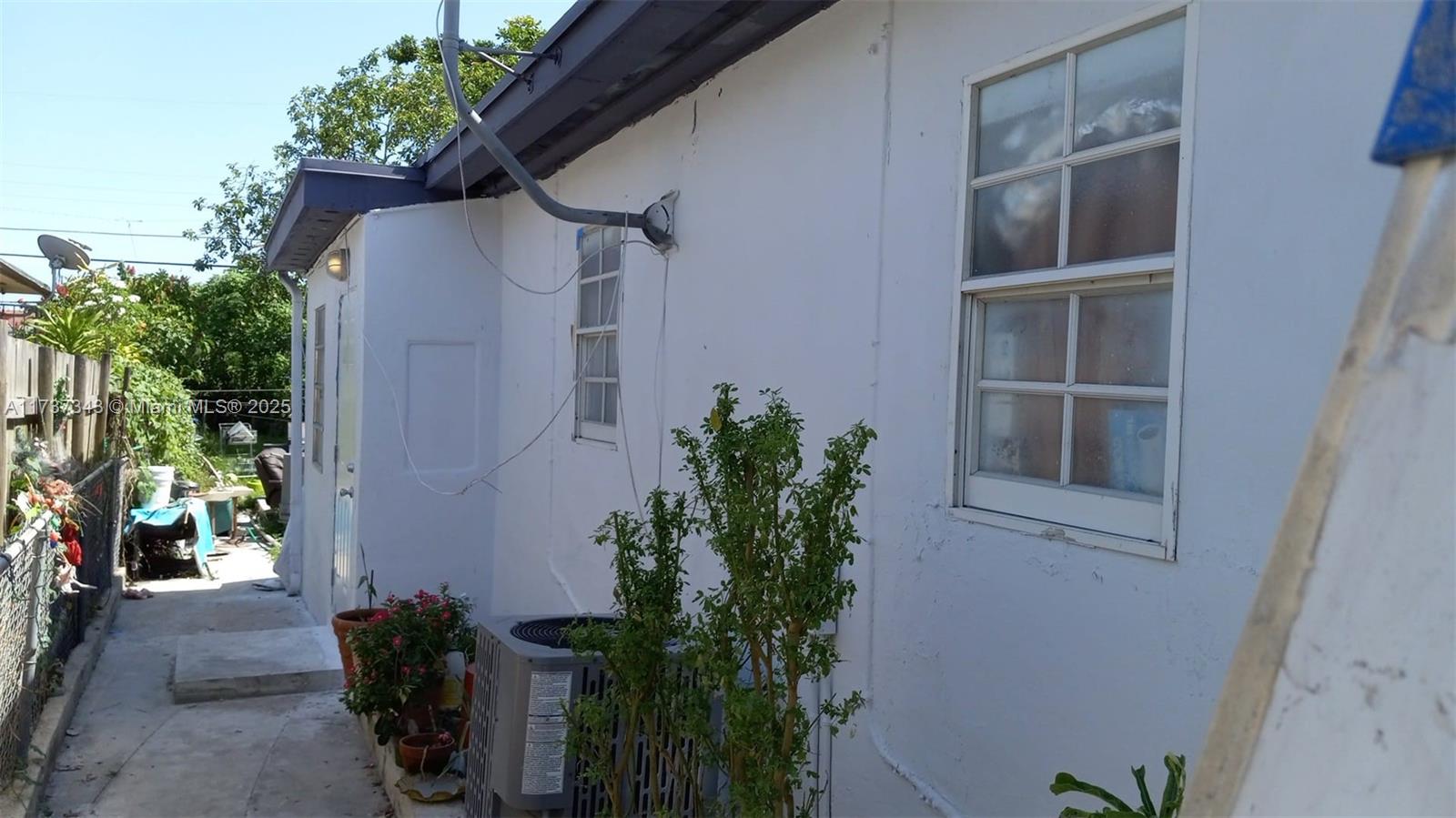 THE TROPICS AMD - Residential Income