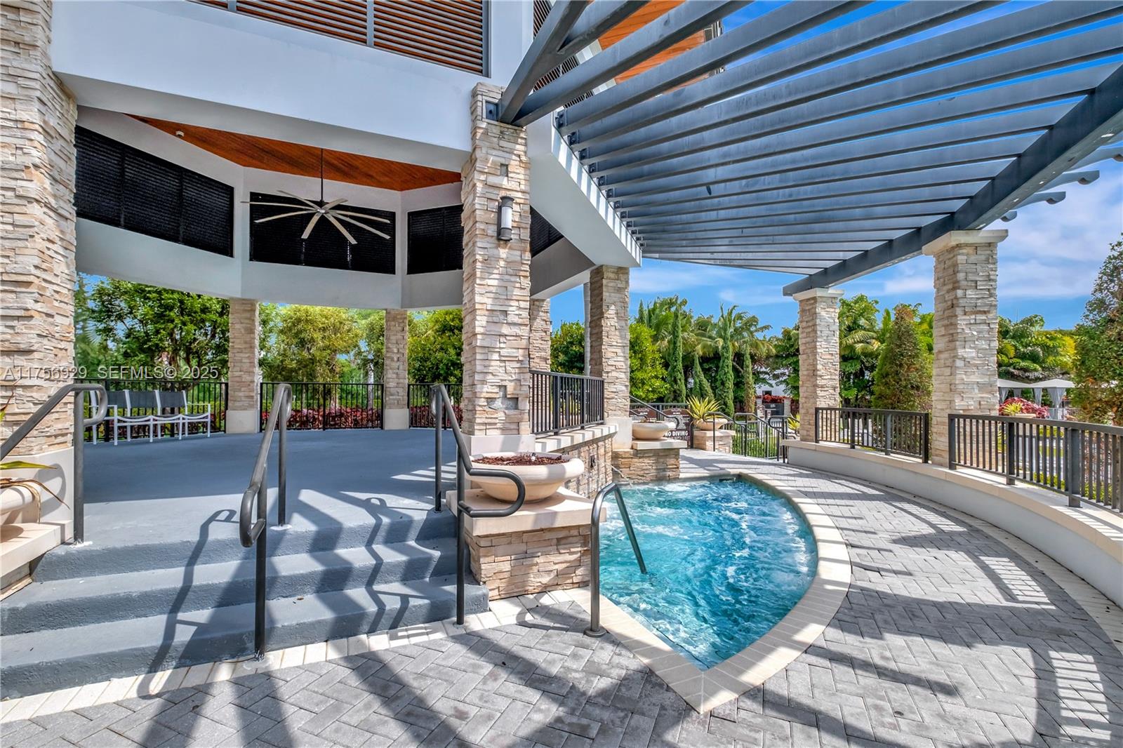 GRAND BAY SOUTH GARDENS S - Residential