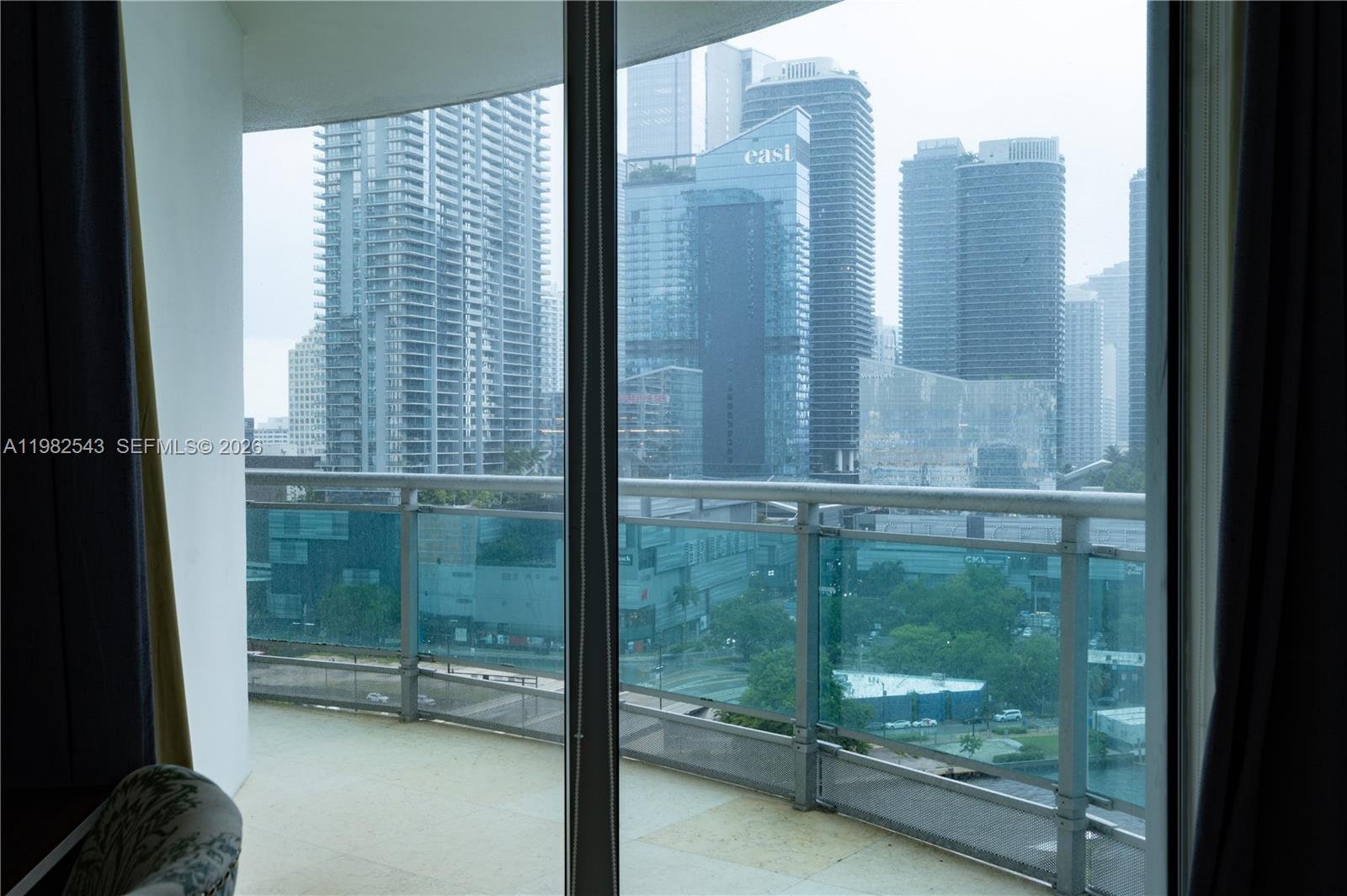 WIND CONDO - Residential