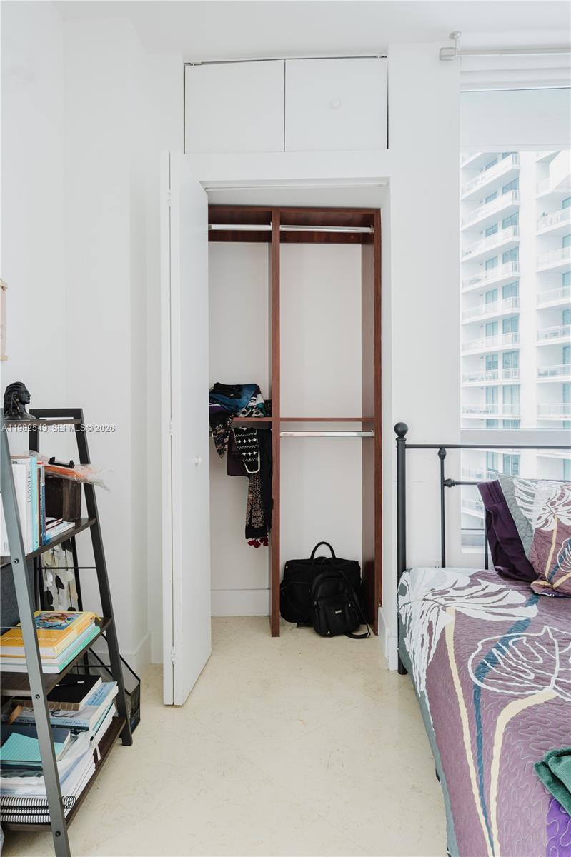 WIND CONDO - Residential