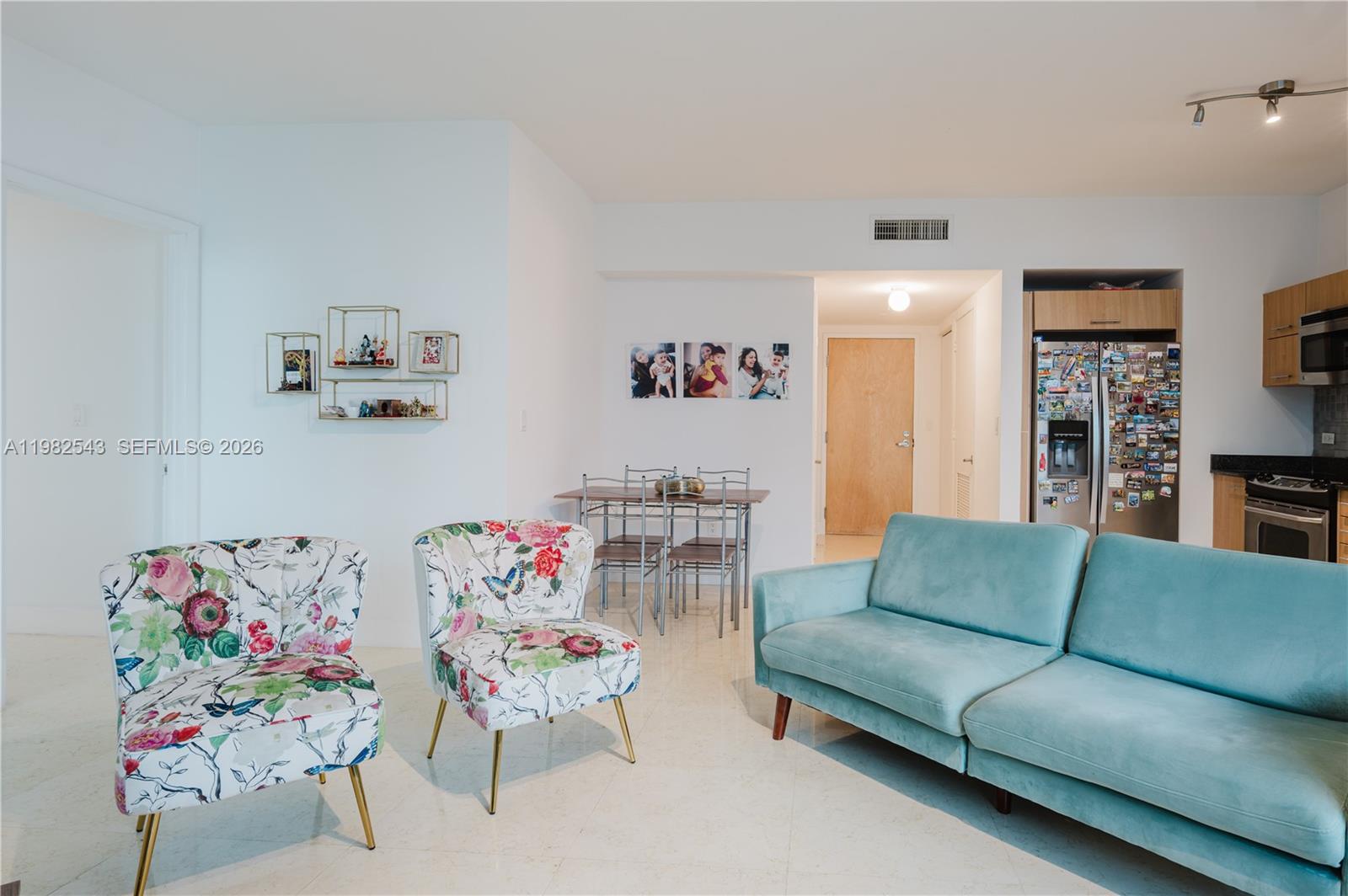 WIND CONDO - Residential