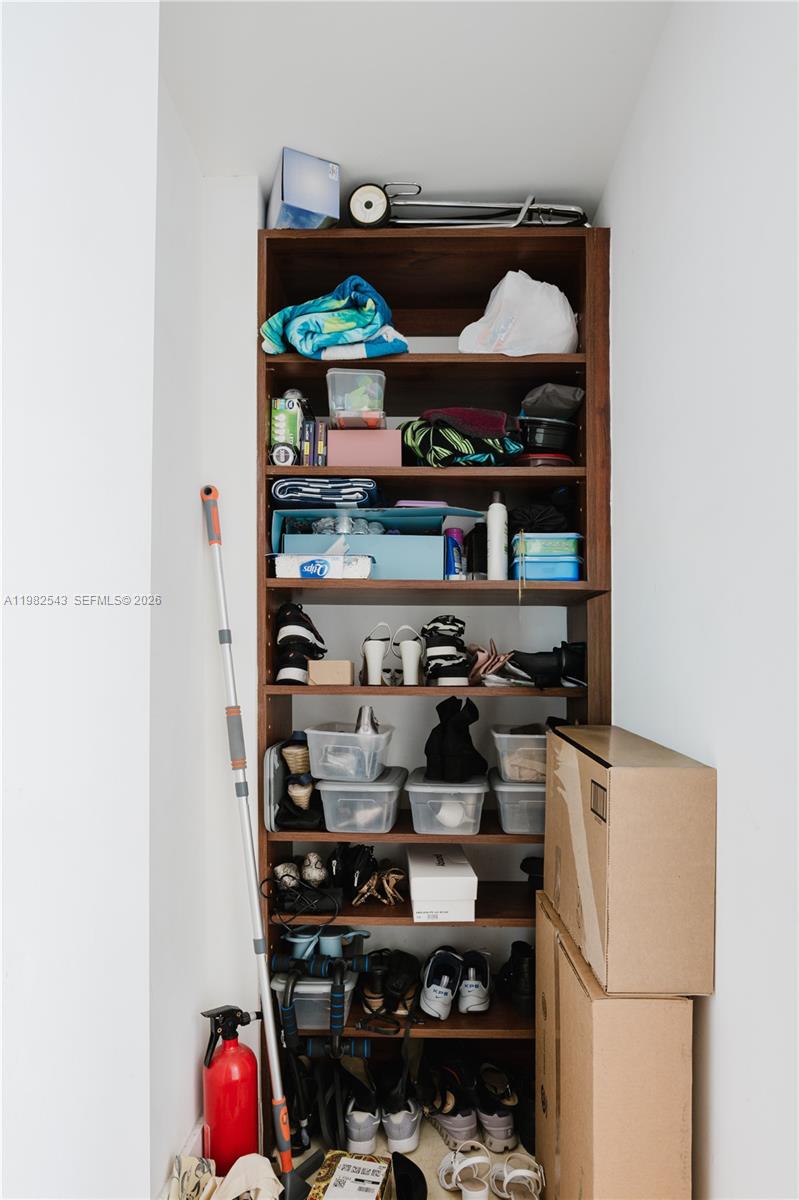 WIND CONDO - Residential