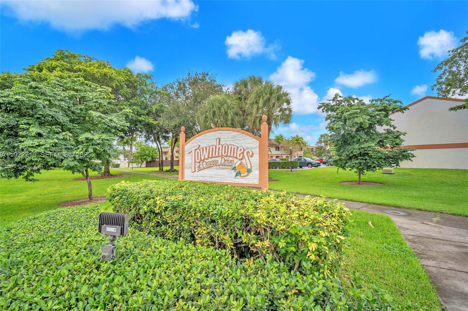 GLEN EDEN AT DAVIE - Residential