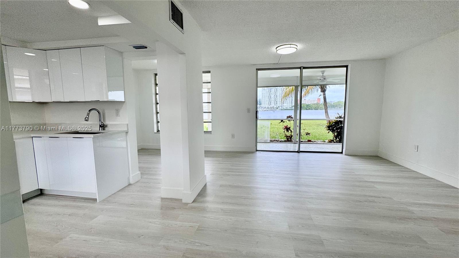 POINT EAST ONE CONDO-BLDG - Residential