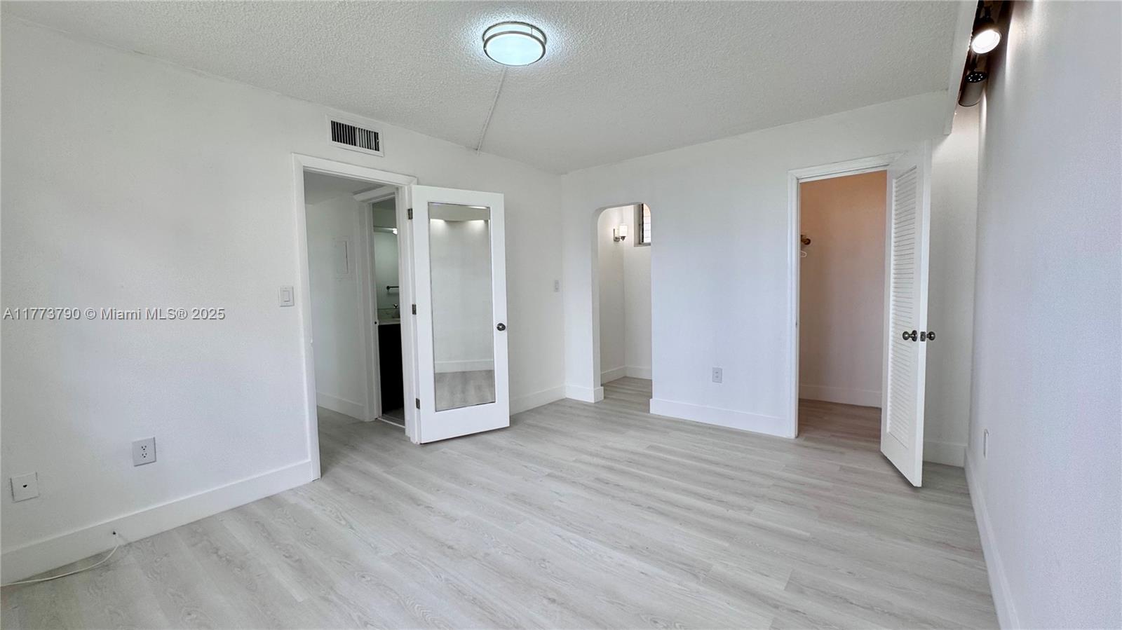 POINT EAST ONE CONDO-BLDG - Residential