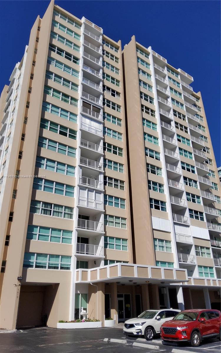 Rental Property at 1410 S Ocean Dr 703, Hollywood, Broward County, Florida - Bedrooms: 1 
Bathrooms: 2  - $2,000 MO.
