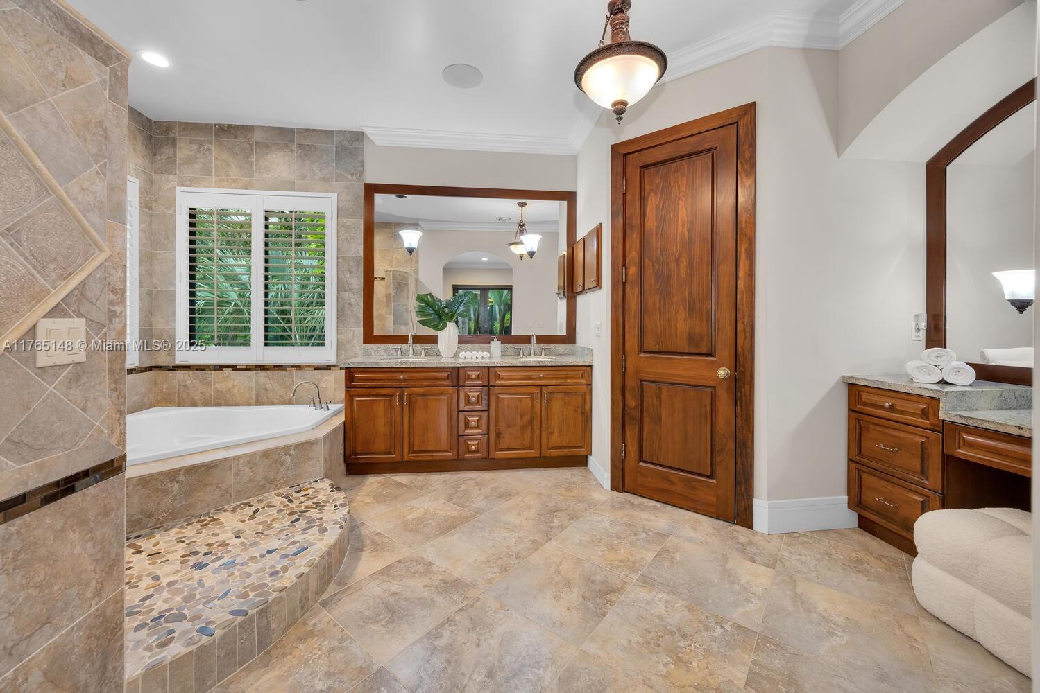 NUTMEG ESTATES - Residential