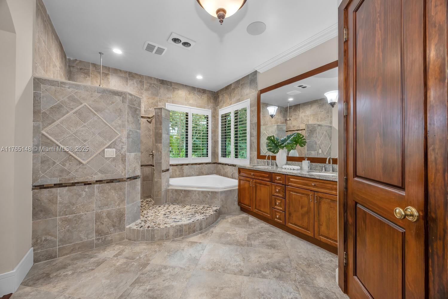 NUTMEG ESTATES - Residential