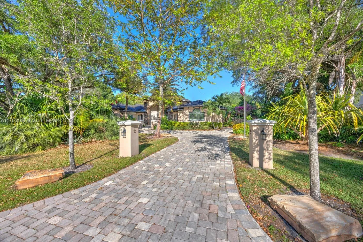 Miami, Florida 33176, United States, 4 Bedrooms Bedrooms, ,5 BathroomsBathrooms,Residential,Coming Soon,91689