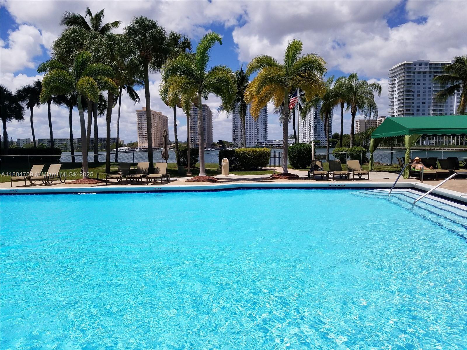 THE CLIPPER AT BISC COVE - Residential