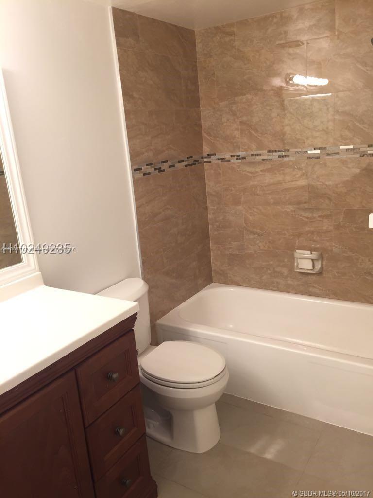 THE CLIPPER AT BISC COVE - Residential