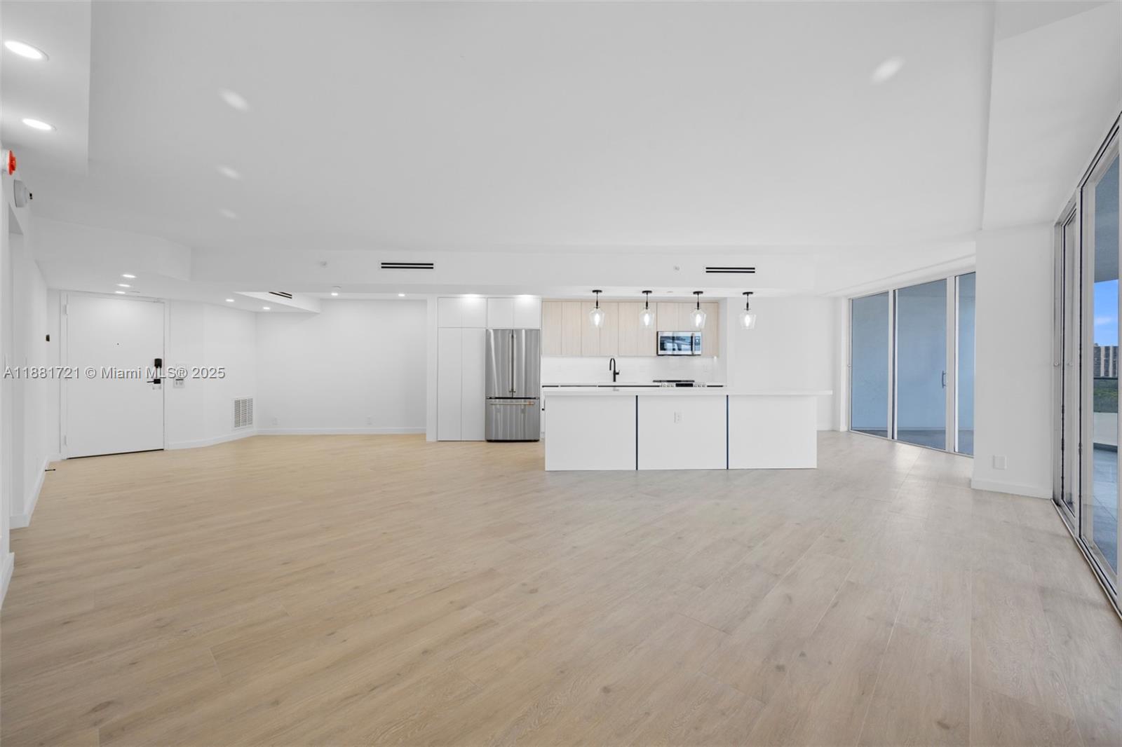 TURNBERRY ISLE CONDO - Residential Lease