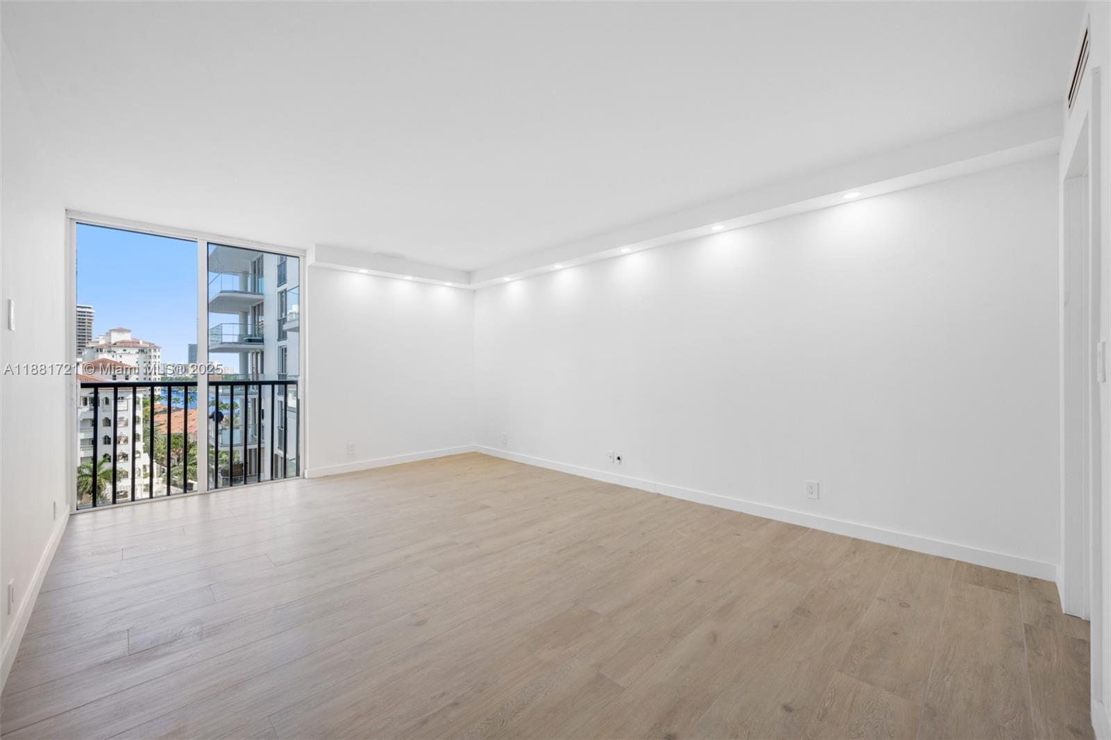 TURNBERRY ISLE CONDO - Residential Lease