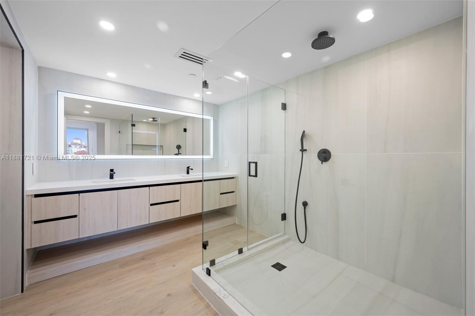TURNBERRY ISLE CONDO - Residential Lease