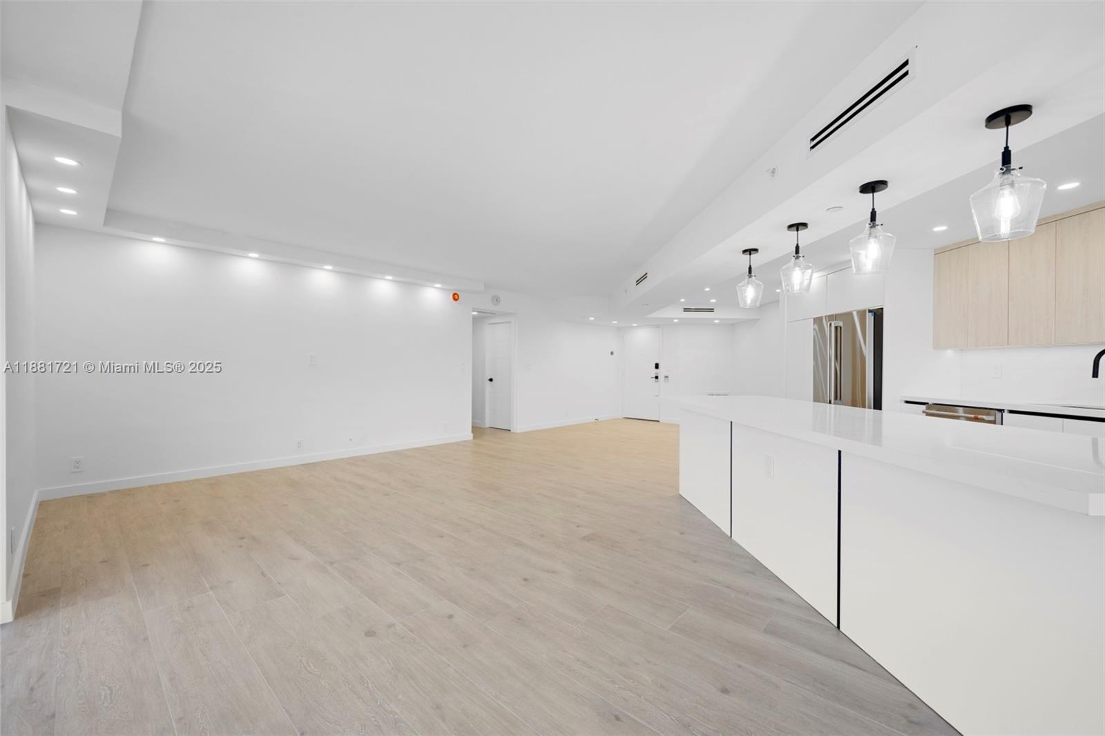 TURNBERRY ISLE CONDO - Residential Lease