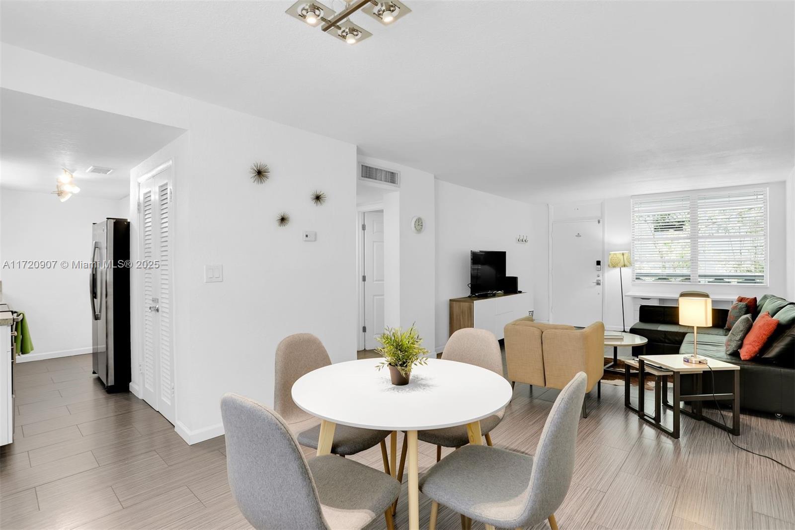 THE MERIDIAN CONDO - Residential