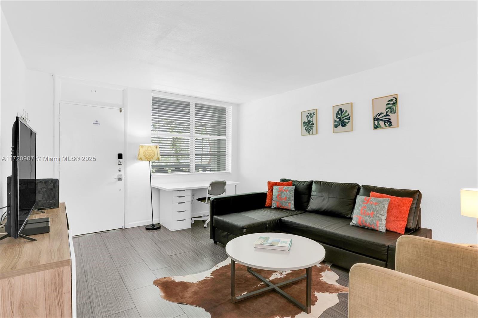 THE MERIDIAN CONDO - Residential