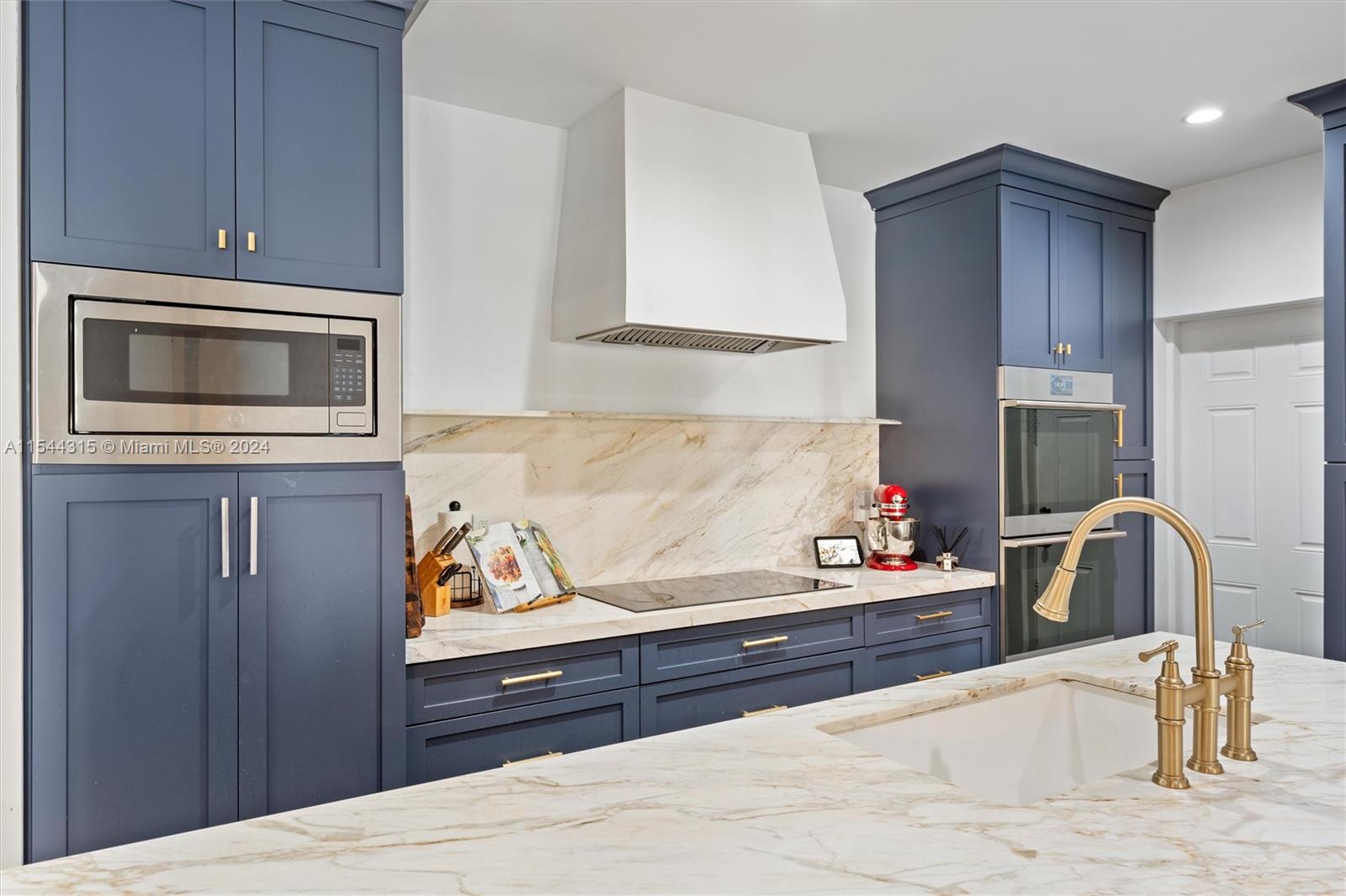 CORAL GABLES COUNTRY CLUB - Residential