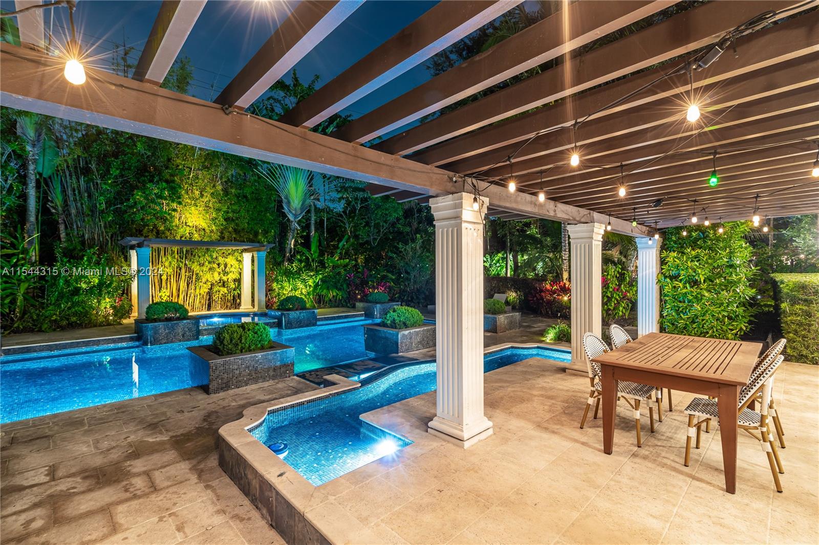 CORAL GABLES COUNTRY CLUB - Residential