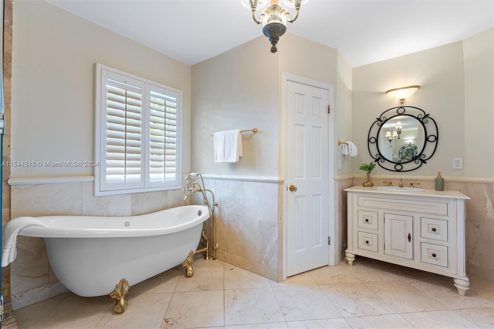 CORAL GABLES COUNTRY CLUB - Residential