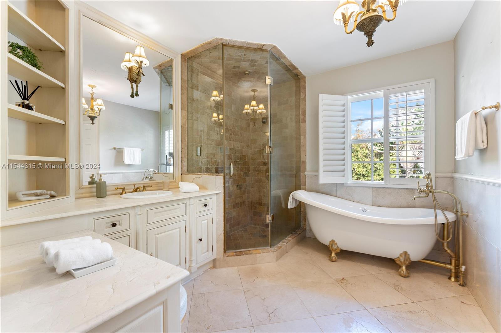 CORAL GABLES COUNTRY CLUB - Residential