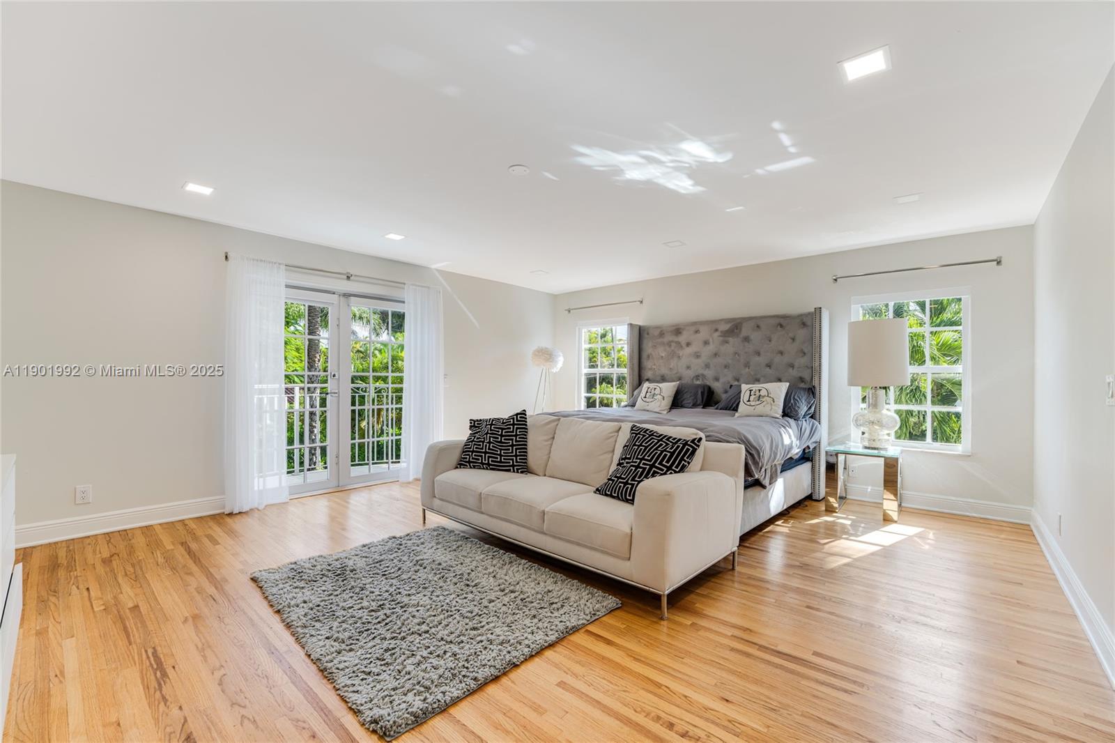 HIBISCUS ISLAND - Residential Lease