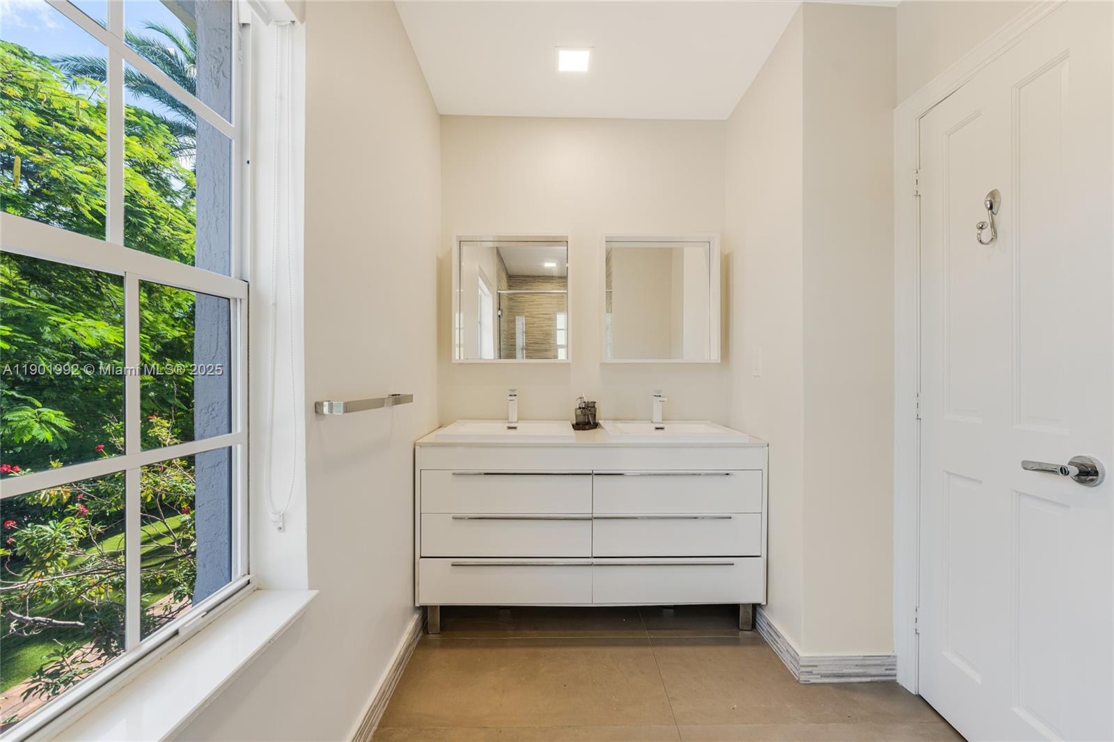 HIBISCUS ISLAND - Residential Lease