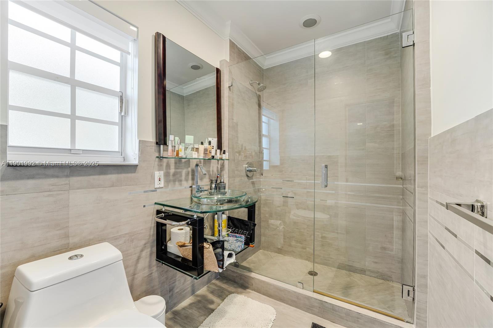 HIBISCUS ISLAND - Residential Lease