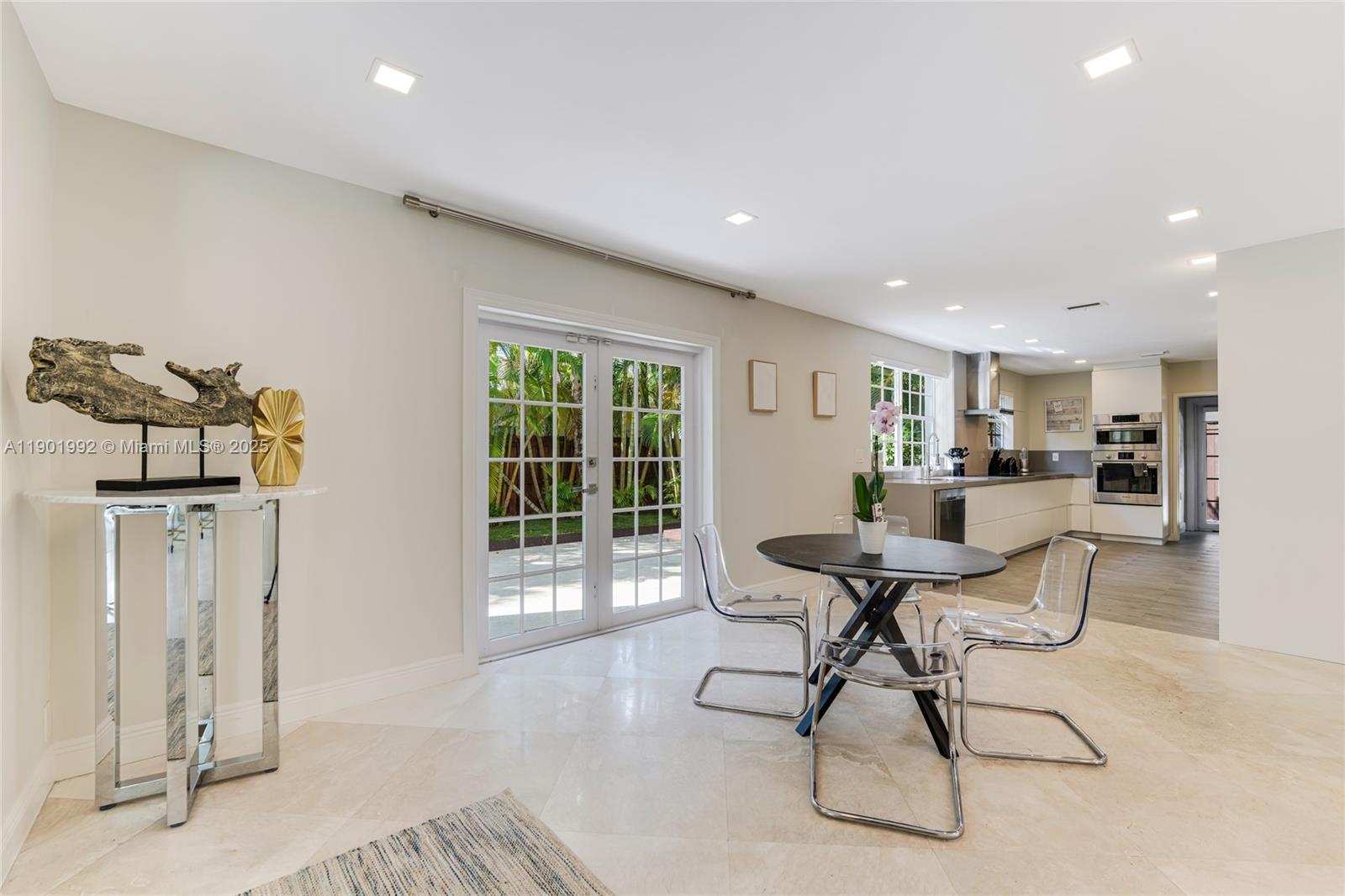 HIBISCUS ISLAND - Residential Lease