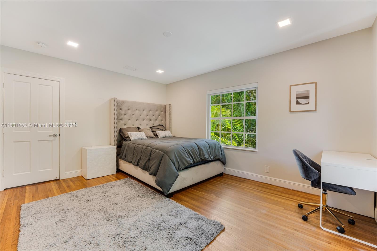 HIBISCUS ISLAND - Residential Lease