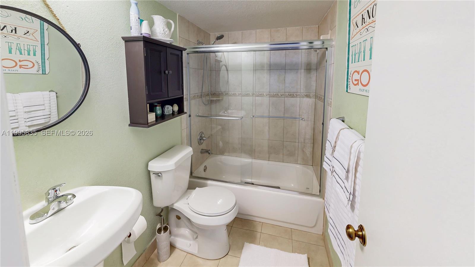 COVE CONDO PHASE I - Residential