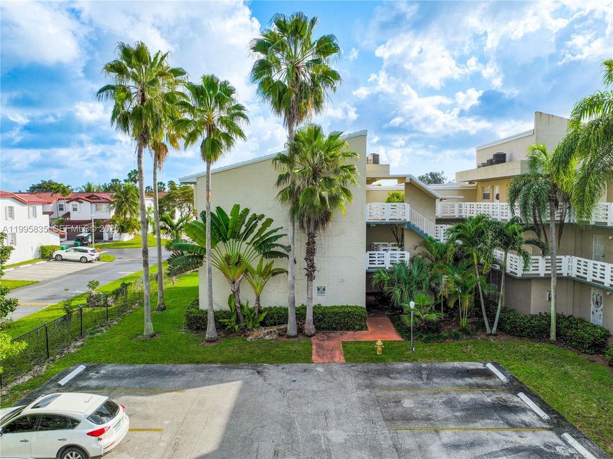Beautifully maintained lakefront condo in the highly sought-after, gated Cove community in the heart of Cutler Bay. This spacious 2-bedroom, 2-bath residence features a bright, open floor plan with a functional kitchen offering ample cabinetry. The primary suite includes an en-suite bath and direct access to a screened balcony with serene lake views. The living area also opens to the balcony, creating seamless indoor-outdoor living. Recent upgrades include a new A/C system with heating (2024), a new water heater, impact windows and doors, new blinds, and newly updated building elevators. Enjoy low condo fees that cover insurance, building maintenance (including roof repairs), amenities, and security. The community offers a pool and a premium location near
shopping, dining, and major roadways. Don’t miss the immersive 3D virtual tour. Come home to serenity. May your best start here!