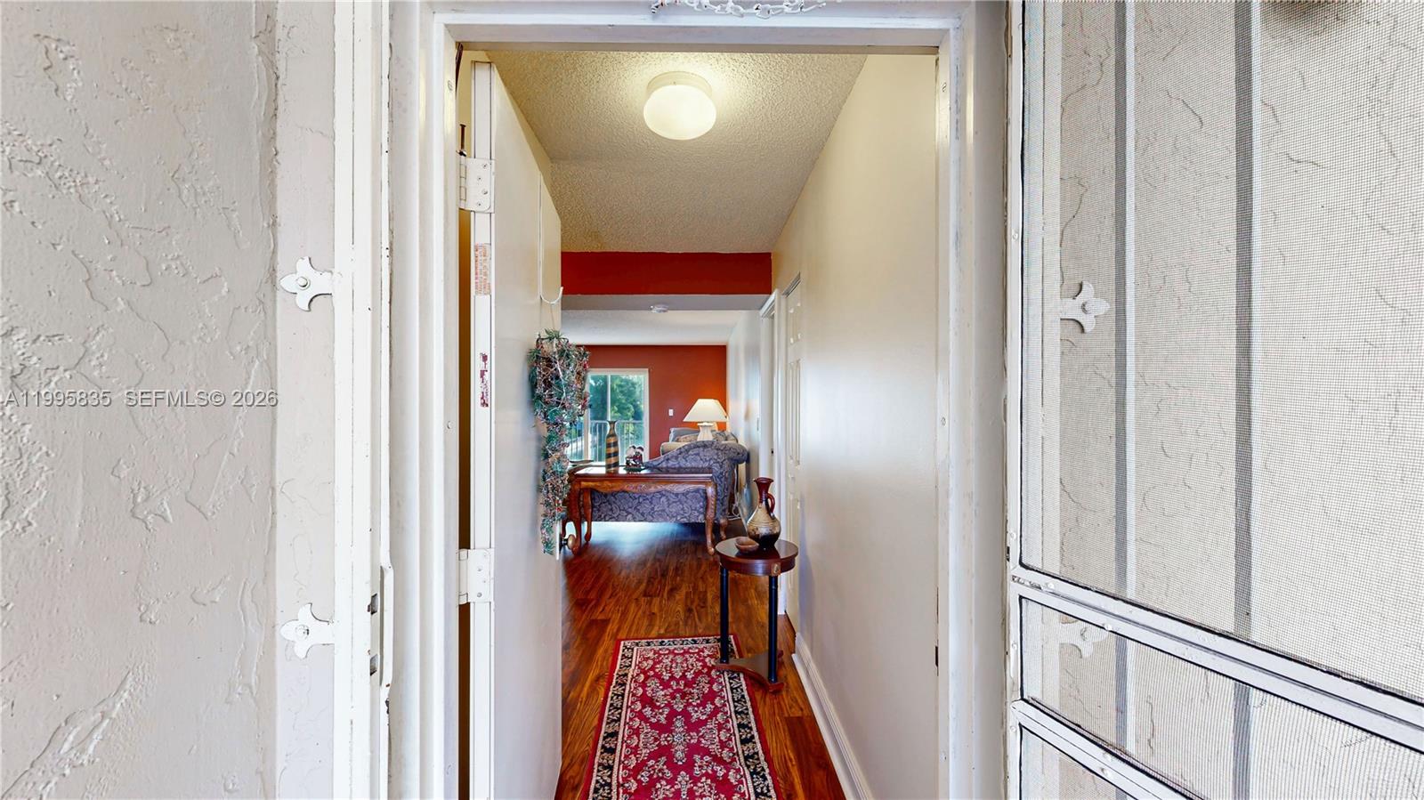 COVE CONDO PHASE I - Residential