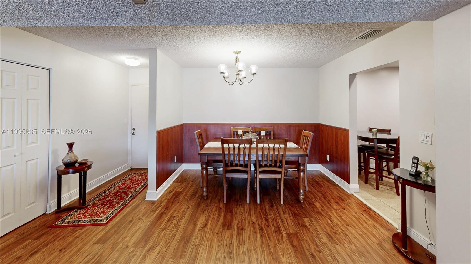 COVE CONDO PHASE I - Residential