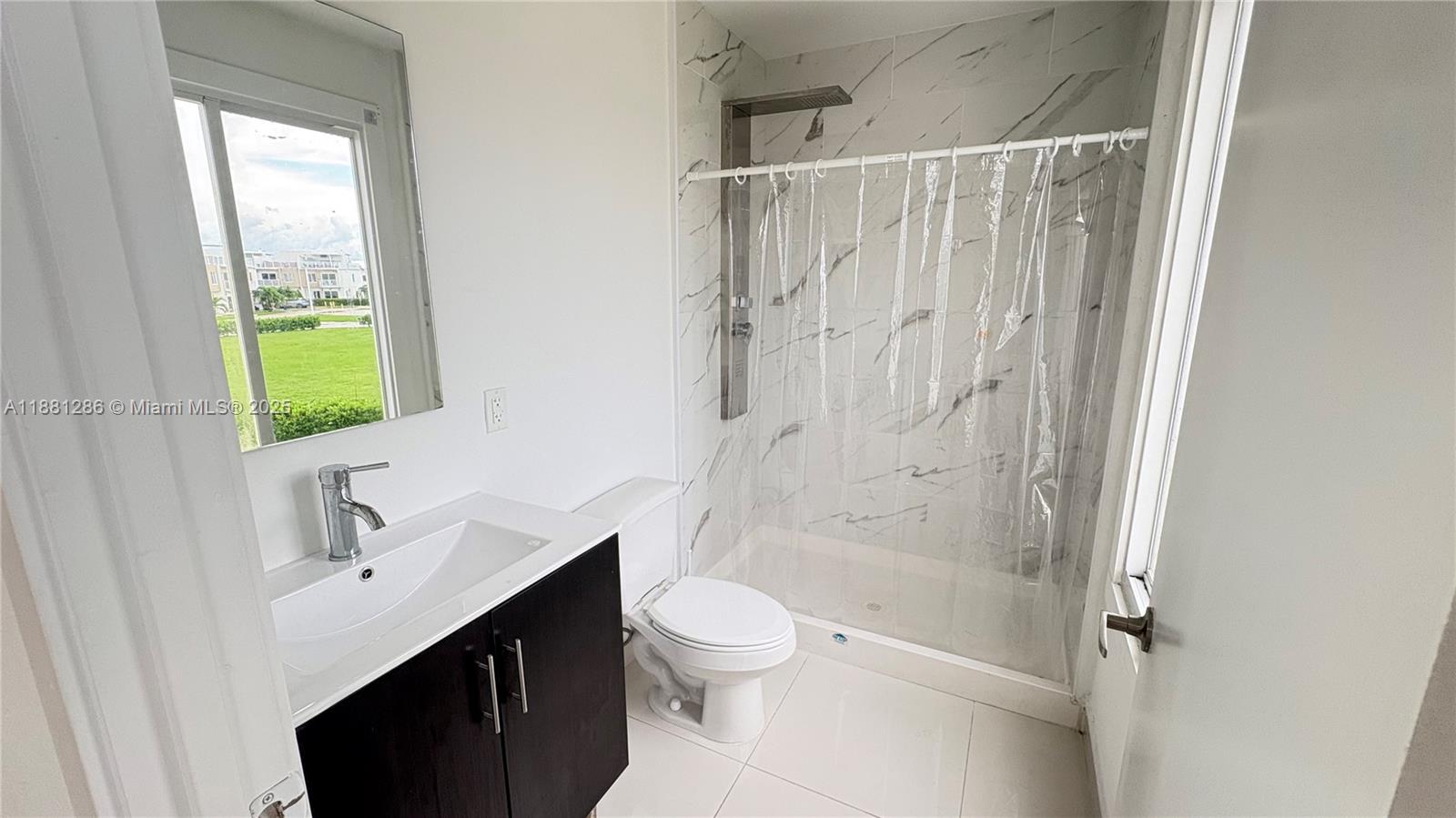 PARADISE GARDENS - Residential Lease