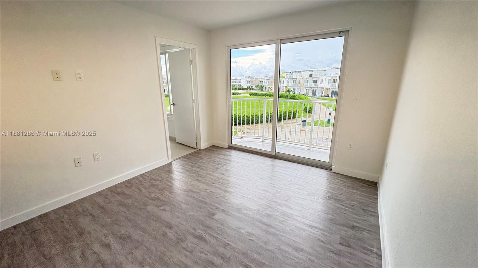 PARADISE GARDENS - Residential Lease