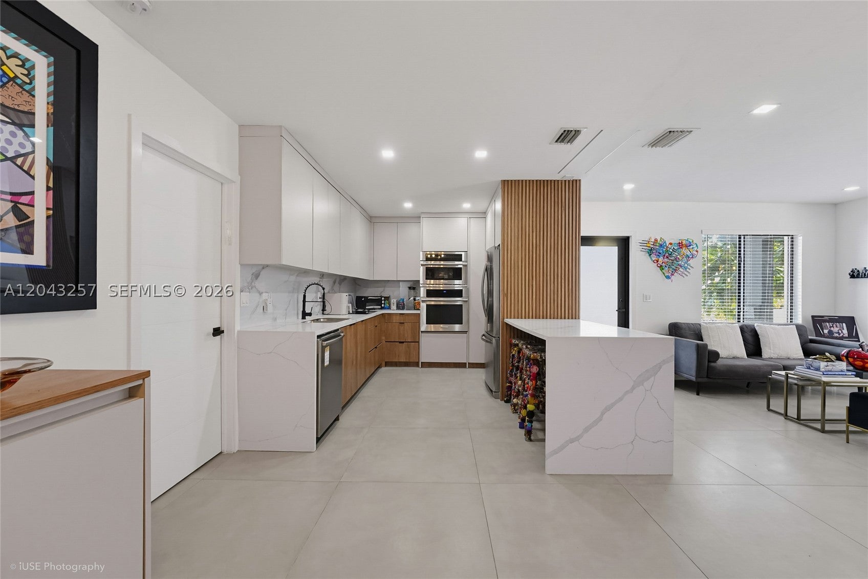 2450 NE 209th Ter