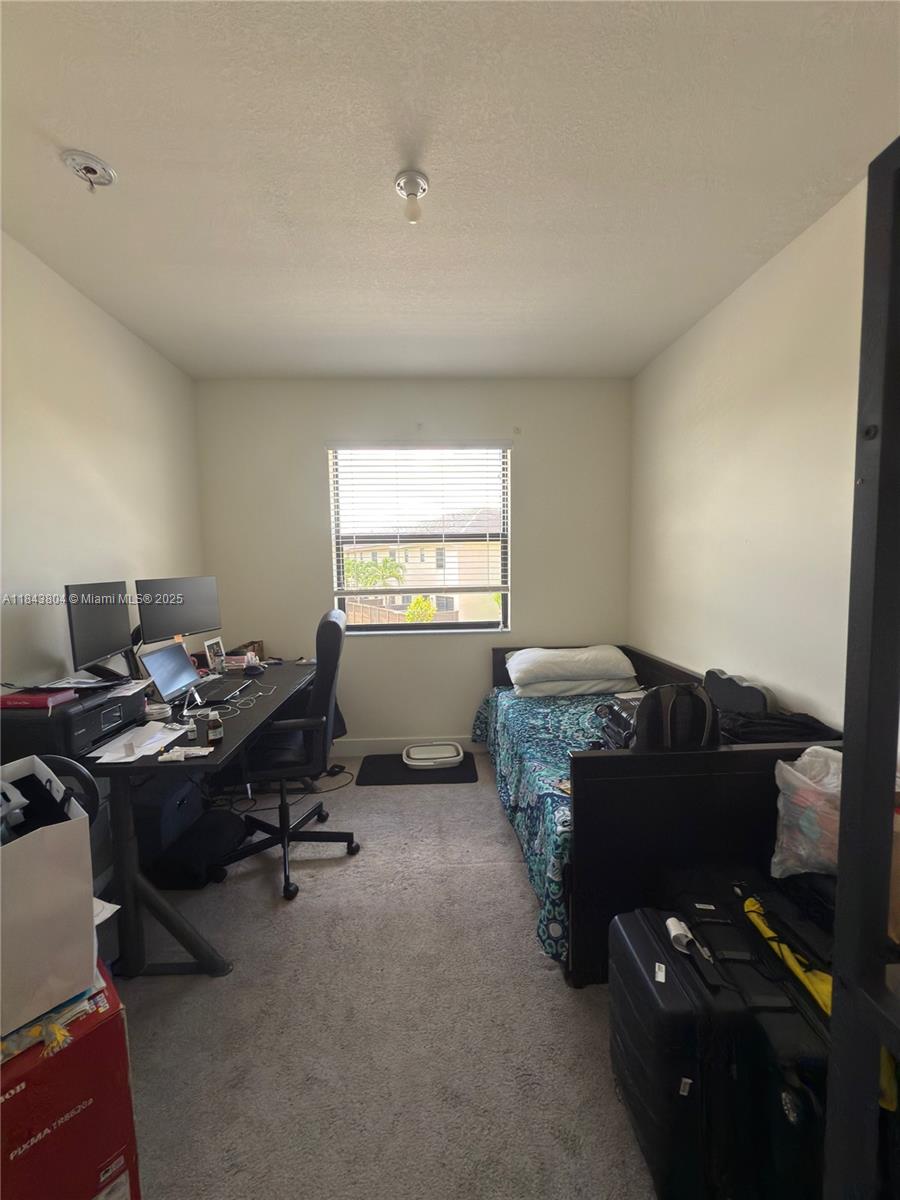 DUNNWOODY LAKE - Residential Lease