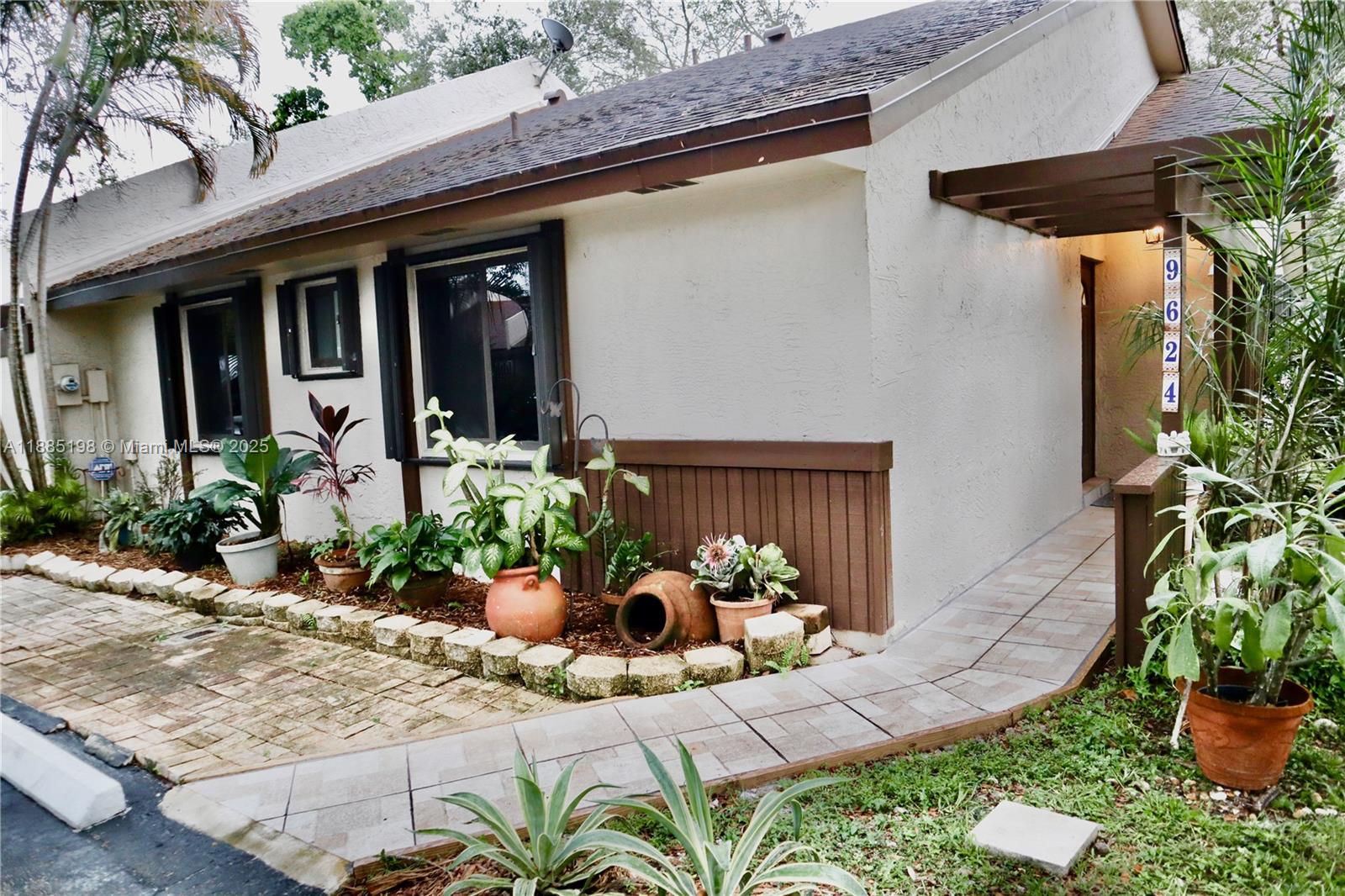 EVERGLADES SUGAR & LAND C - Residential