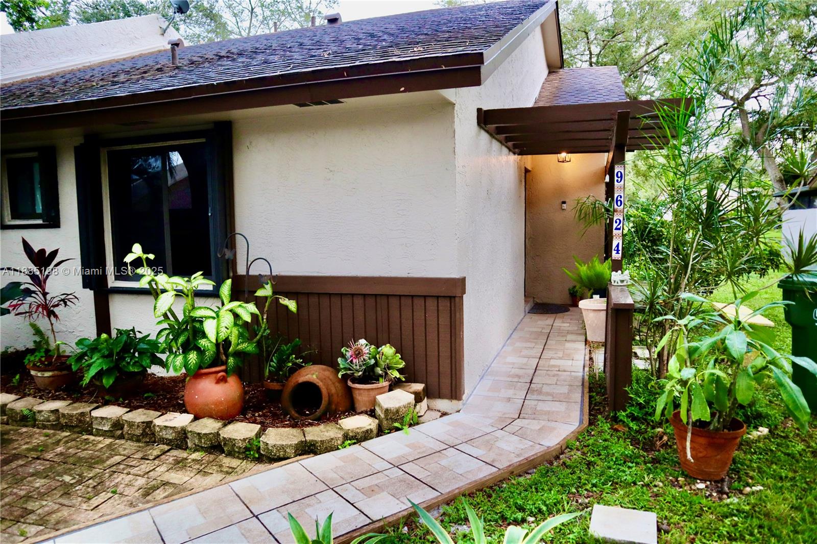 EVERGLADES SUGAR & LAND C - Residential