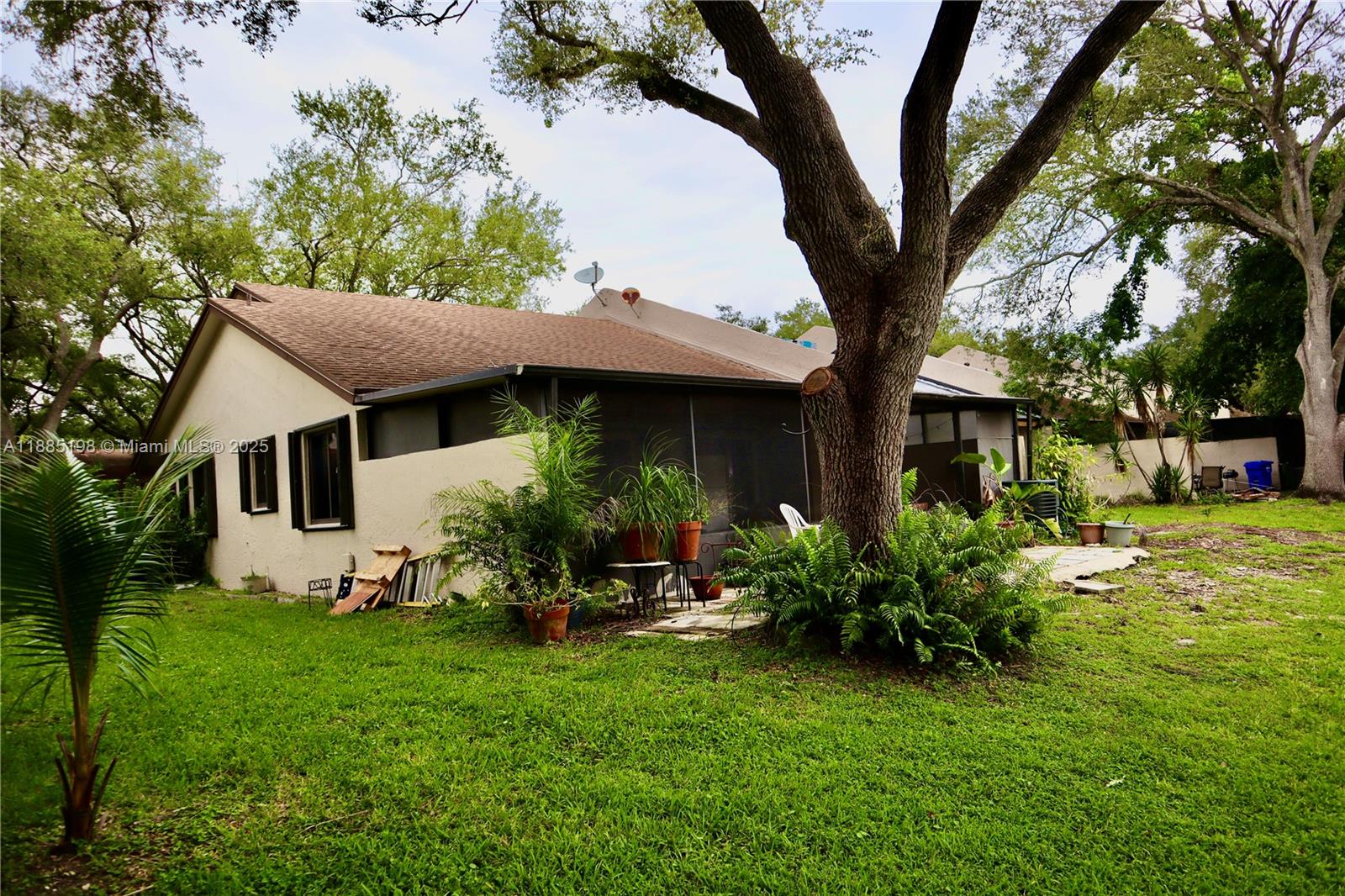 EVERGLADES SUGAR & LAND C - Residential