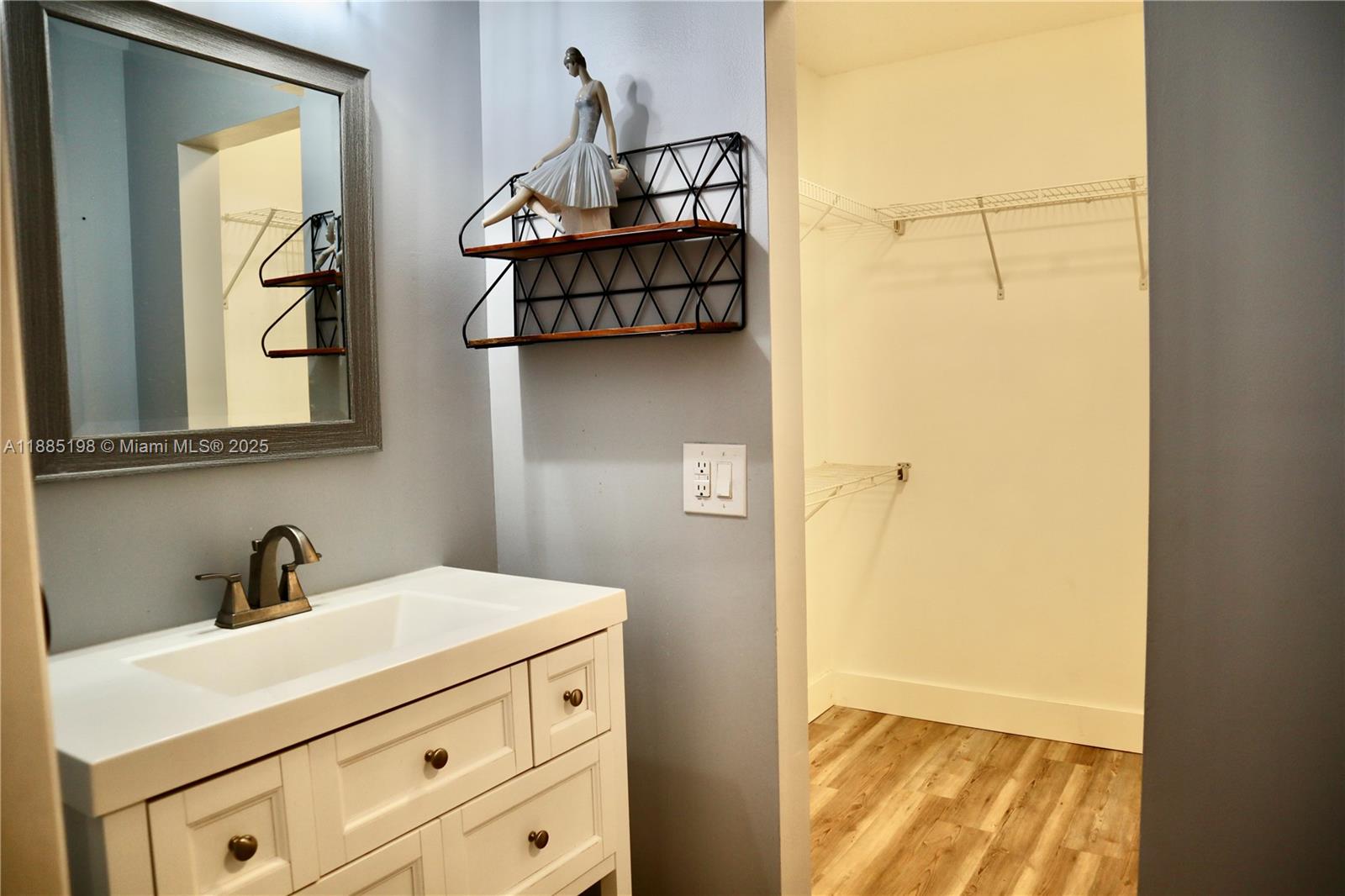 EVERGLADES SUGAR & LAND C - Residential