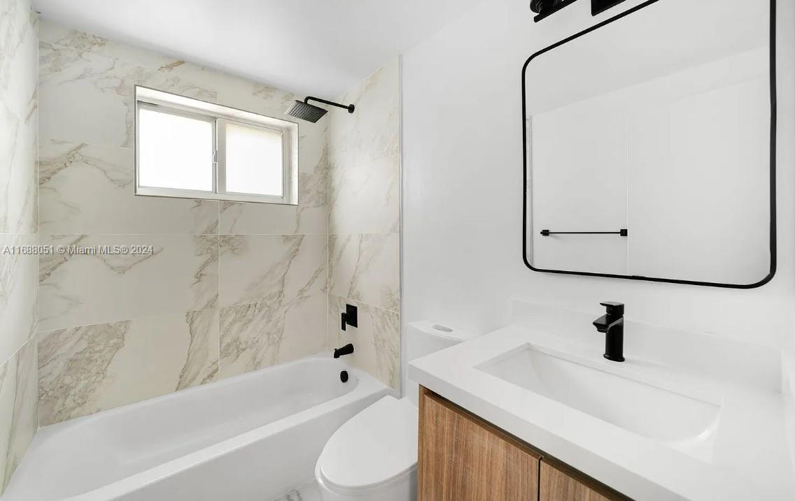 LENOX MANOR - Residential Lease