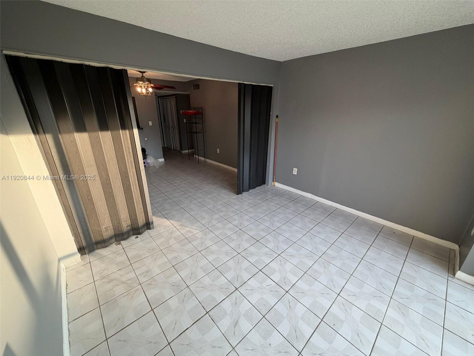 SUNSET HILLS I CONDOMINIU - Residential Lease