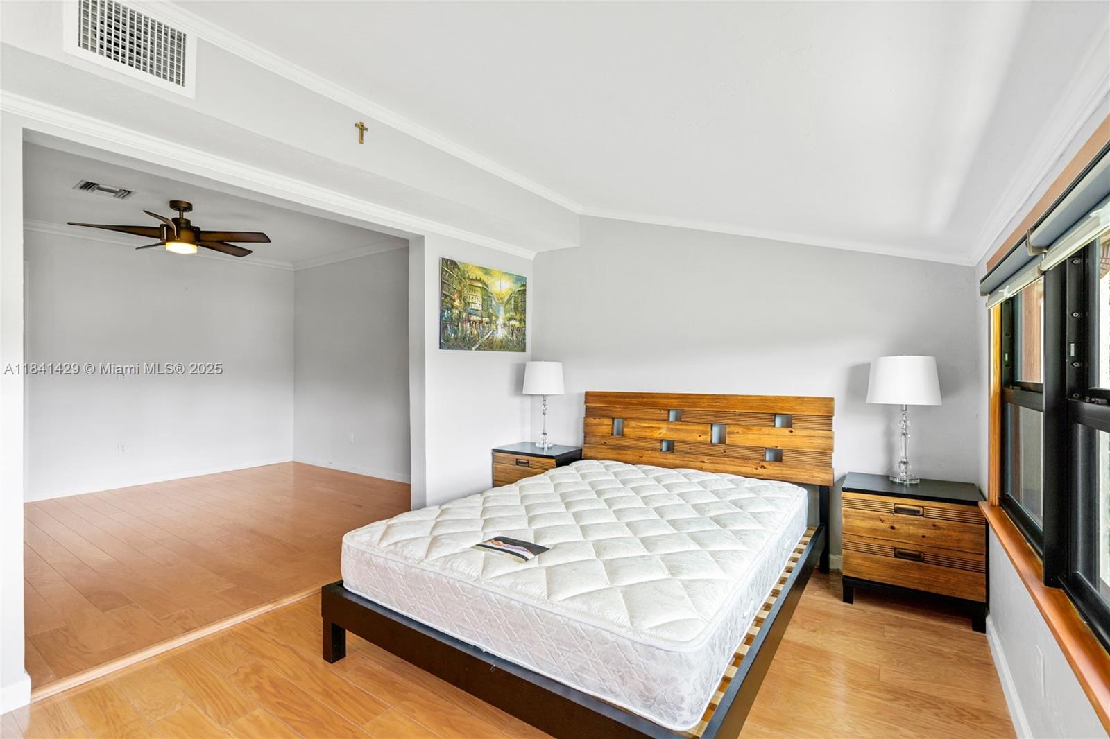 SANDPIPER POINT - Residential