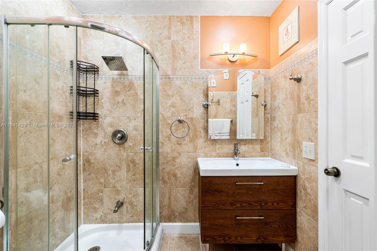 SANDPIPER POINT - Residential